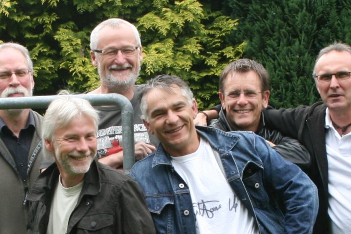 Kultursommer Local Heroes: Buttons Up